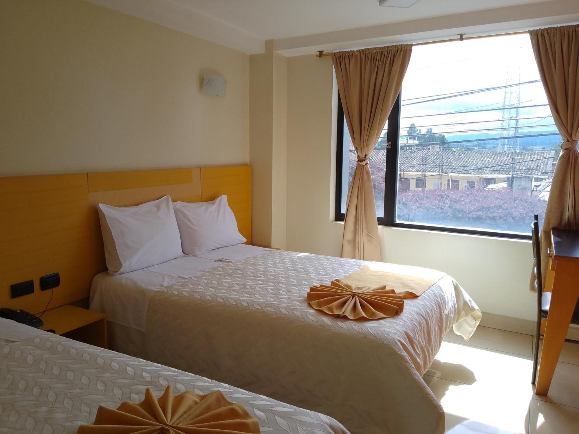 Hotel Golden Coral Tulcán Kültér fotó