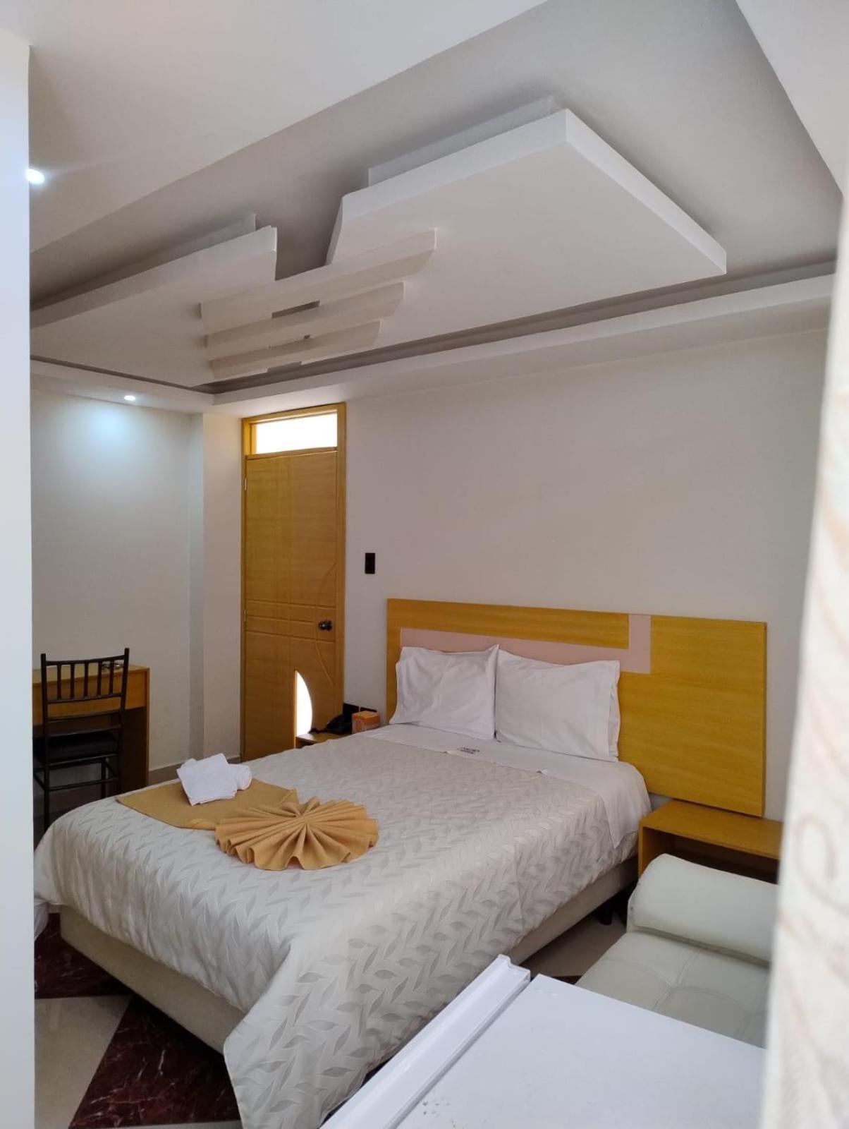 Hotel Golden Coral Tulcán Kültér fotó