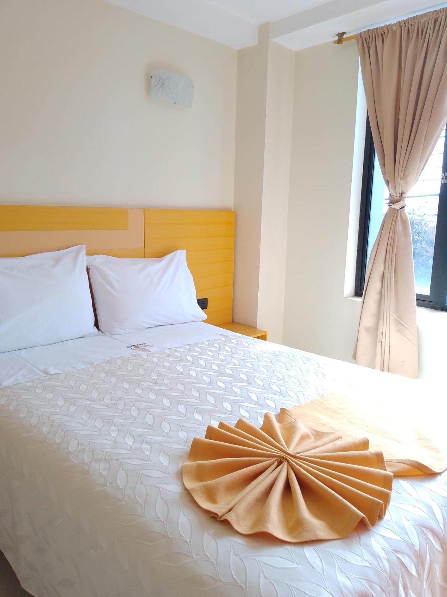 Hotel Golden Coral Tulcán Kültér fotó